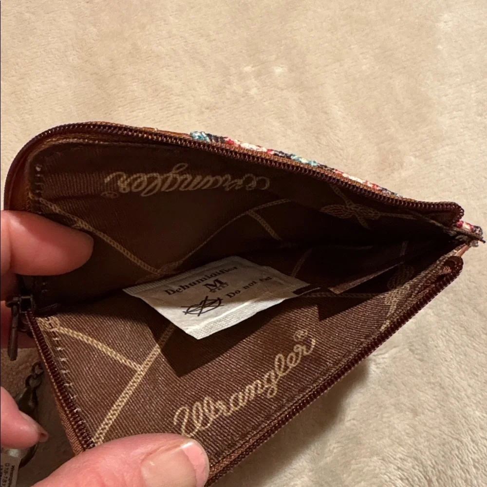 NWOT WRANGLER Brown Leather Card Holder with Chain